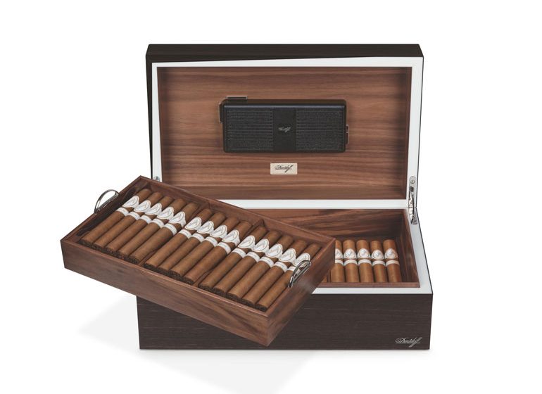  Davidoff Cigars presents Air de Famille Series I