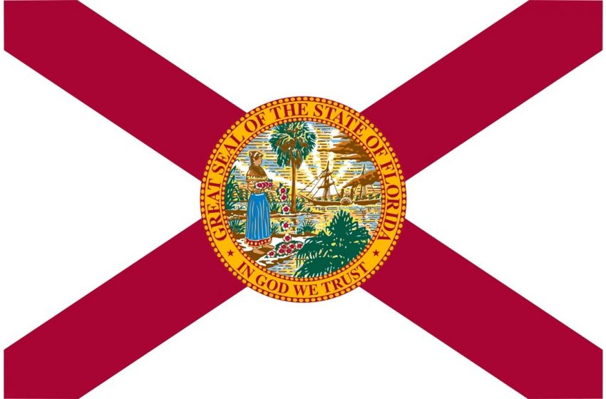  Florida House Approves Bill Allowing for Beach and Park Smoking Bans, Premium Cigars Exempted