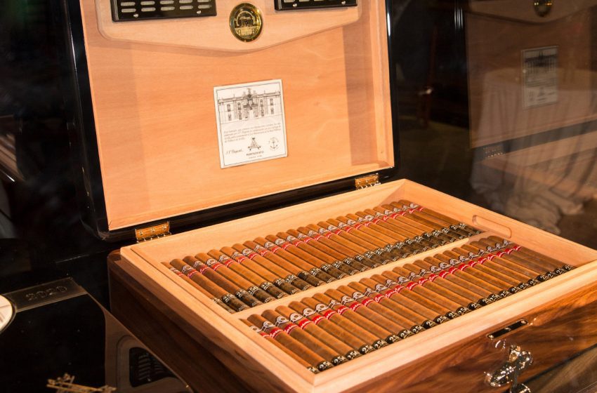  Spain’s Tabacalera S.L.U. Celebrates Historic Tobacco Factory with New Montecristo Carmen