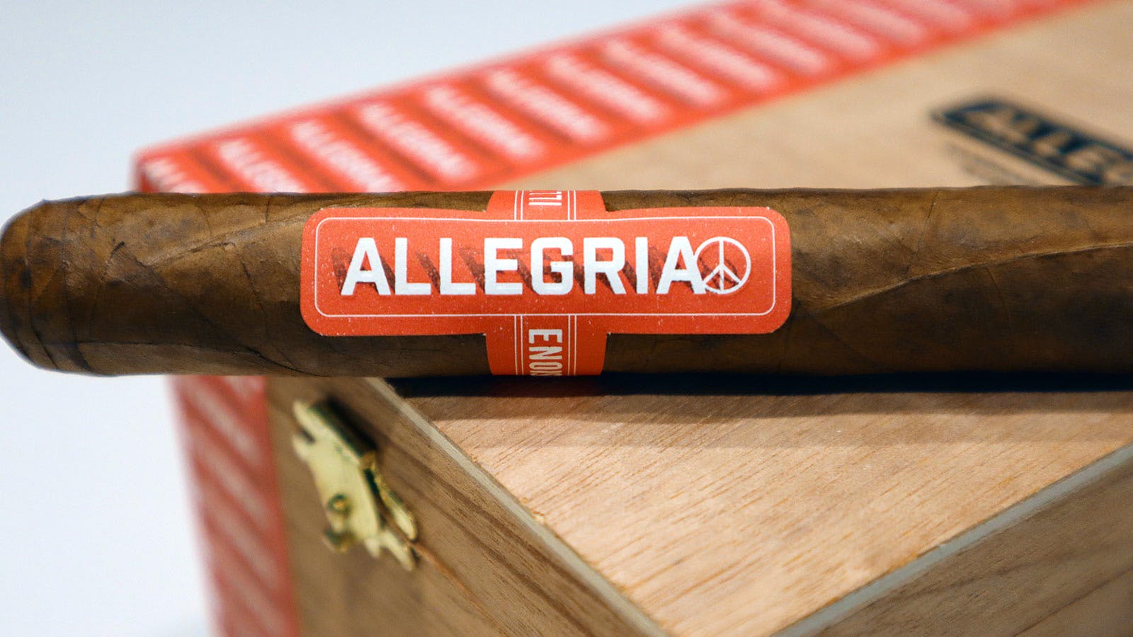 illusione’s-allegria-makes-its-way-to-retail-|-cigar-aficionado