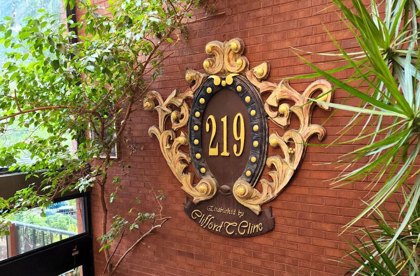  219 Restaurant, Old Town Alexandria, Virginia | Cigar Aficionado